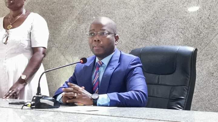 Rentrée scolaire 2021-2022 : Assalé Tiémoko équipe tous les COGES de Tiassalé