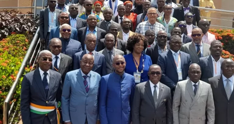  Aka Aouelé exhorte les médecins et les chirurgiens-dentistes du privé à plus de professionnalisme